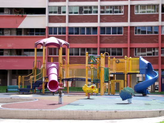 Yishun Street 72 thumbnail photo